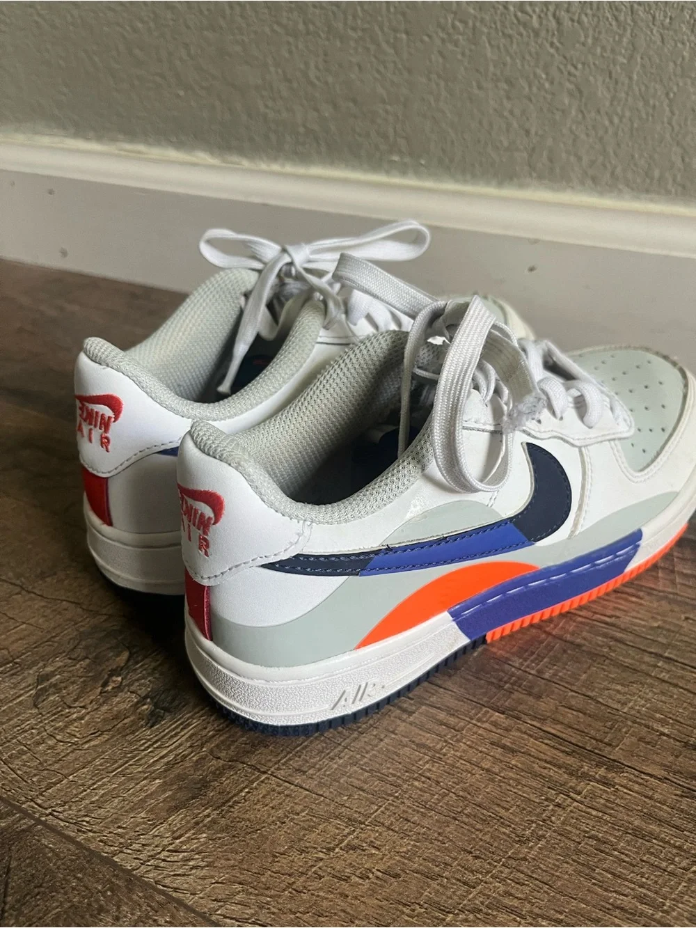 Nike Air Force 1 LV8 GS 'Upside Down boys size 1.5